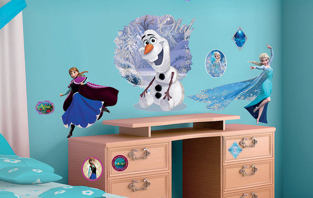 Muursticker Disney Frozen Olaf & Elsa (groot)
